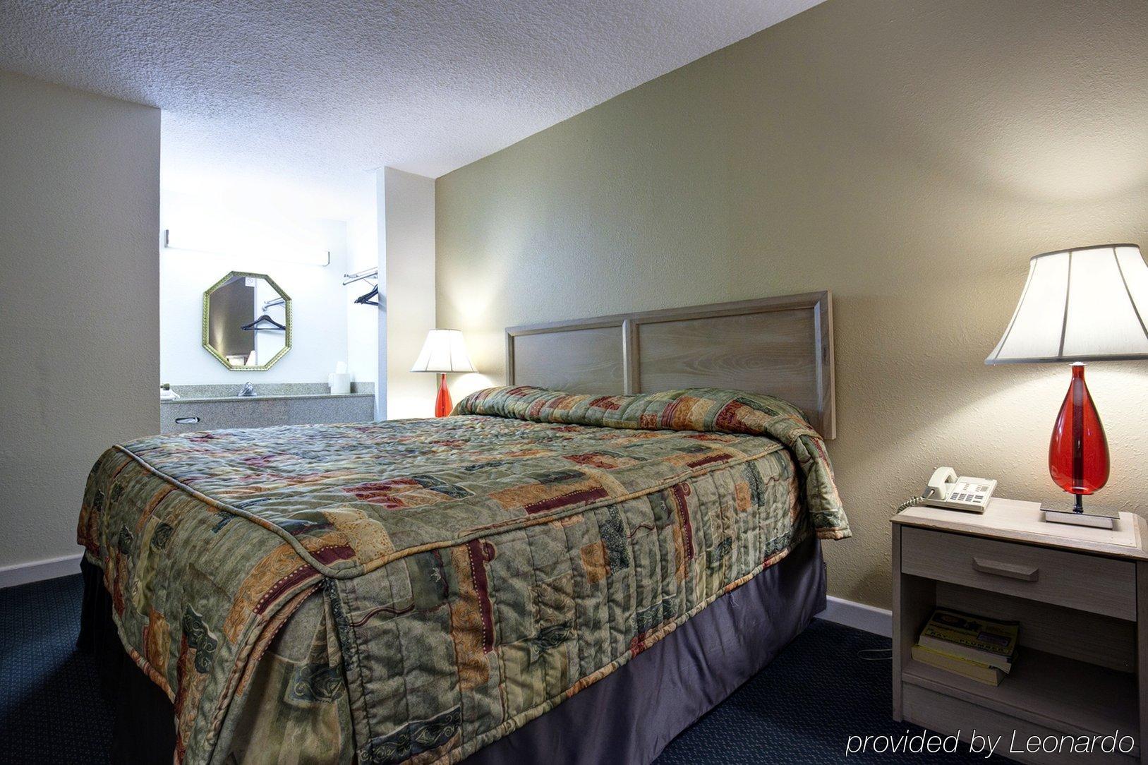 Americas Best Value Inn - Port Jefferson Station - Long Island Phòng bức ảnh
